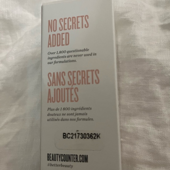 Beautycounter Countertime Mineral Boost Hydrating Essence, 1oz - Picture 3 of 6